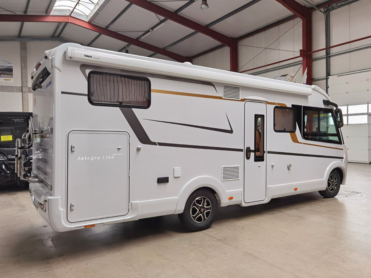 Eura Mobil INTEGRA LINE 720 EF / 180PS-9G-40H/ EINZELBETTEN - Integrisani kamper: slika 4 Eura Mobil INTEGRA LINE 720 EF / 180PS-9G-40H/ EINZELBETTEN - Integrisani kamper: slika 4