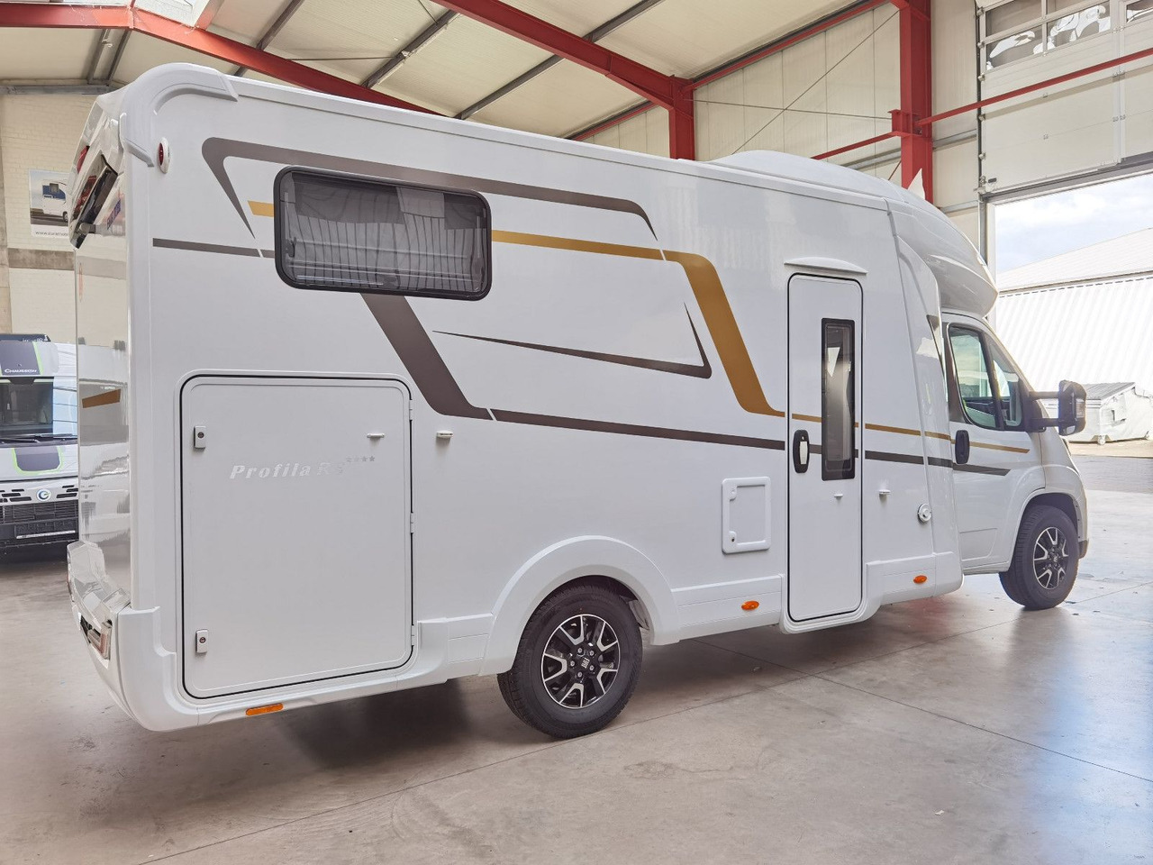Eura Mobil PROFILA RS 695 EB /-2026-/ HUBBETT& EINZELBETTEN - Poluintegrisani kamper: slika 4 Eura Mobil PROFILA RS 695 EB /-2026-/ HUBBETT& EINZELBETTEN - Poluintegrisani kamper: slika 4