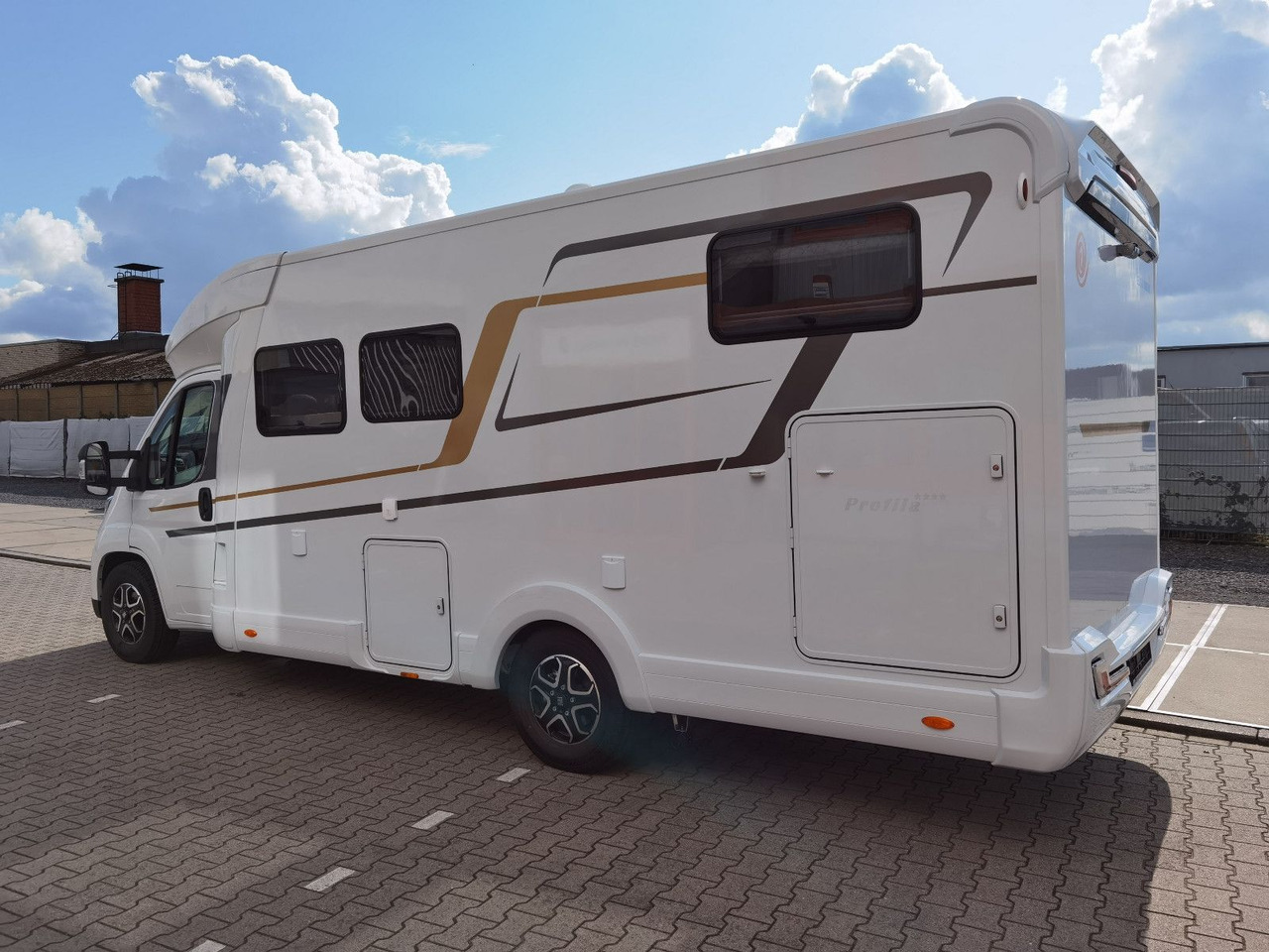 Eura Mobil PROFILA T 720 EB /MOD. 2026/ 180PS-8G.AUTOMATIK - Poluintegrisani kamper: slika 5 Eura Mobil PROFILA T 720 EB /MOD. 2026/ 180PS-8G.AUTOMATIK - Poluintegrisani kamper: slika 5