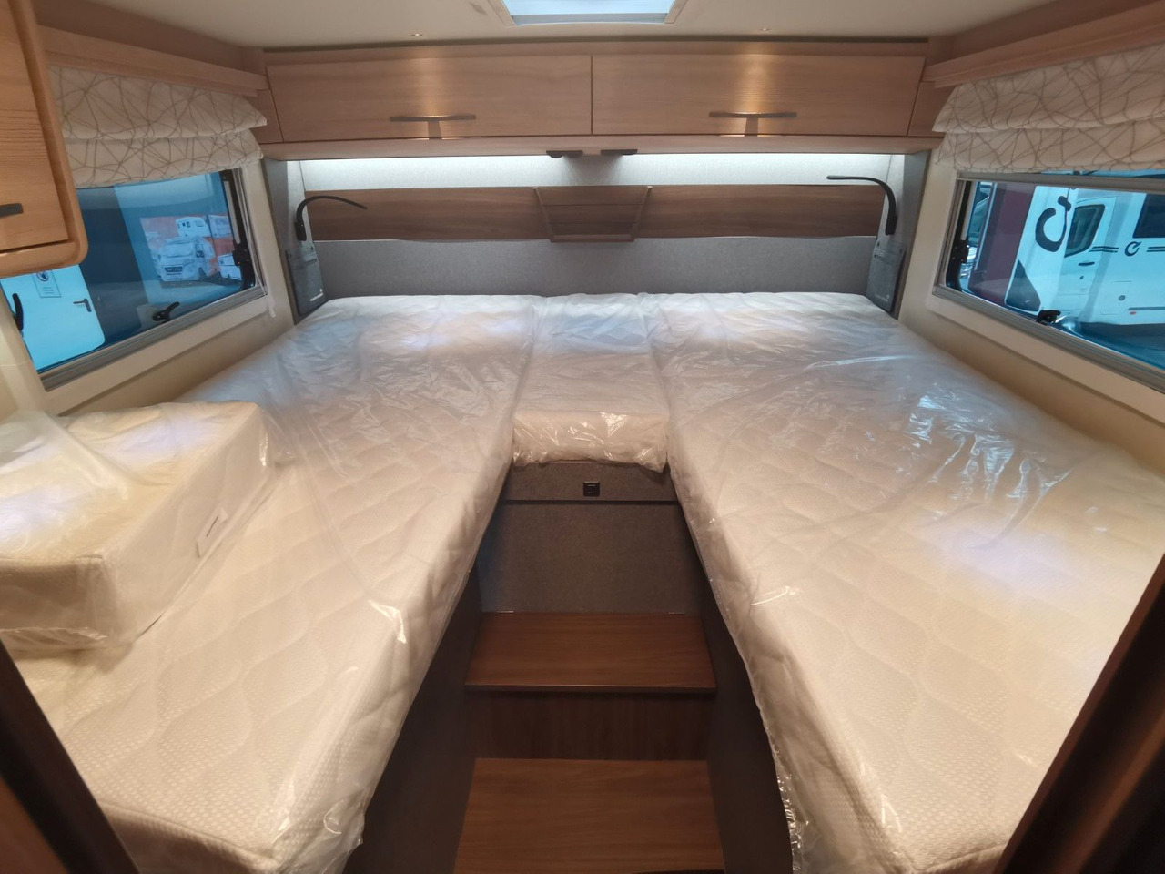 Lizing  Eura Mobil PROFILA T 726 EB /-2025-/ MONDIAL PLUS & S-PAKET Eura Mobil PROFILA T 726 EB /-2025-/ MONDIAL PLUS & S-PAKET: slika 20