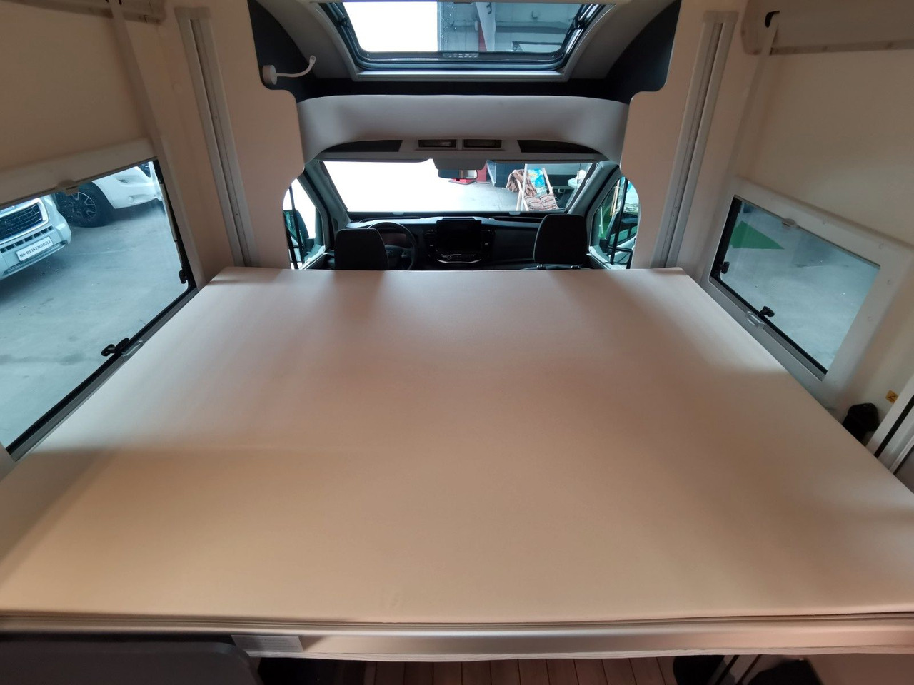 Poluintegrisani kamper Forster T 639 LF /-2026- / 165 PS-8G / HUBBETT & RAUMBAD: slika 20