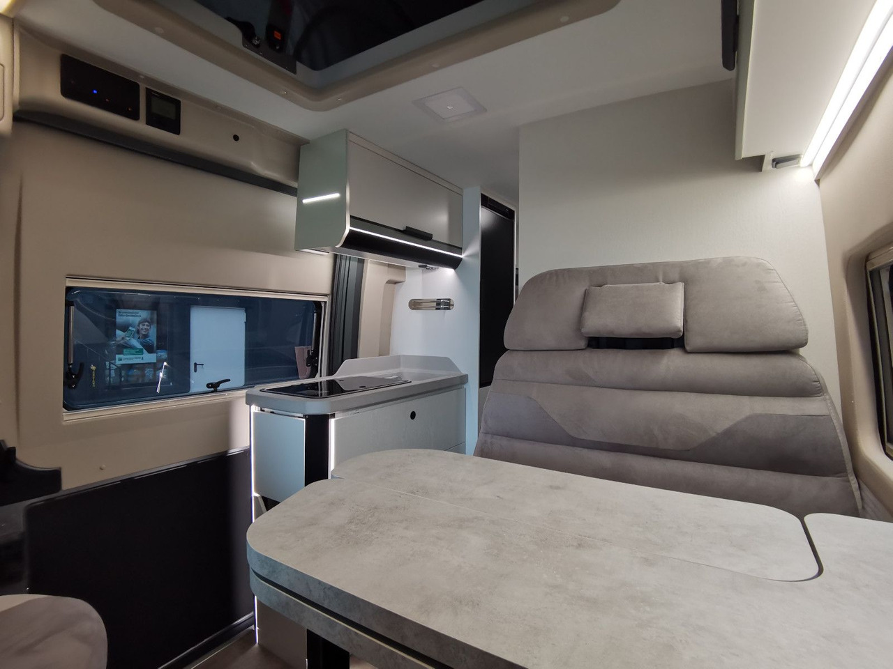 Kamp kombi Karmann DAVIS 590 LIFESTYLE / MODELL 2026 / AUFSTELLDACH: slika 21 Kamp kombi Karmann DAVIS 590 LIFESTYLE / MODELL 2026 / AUFSTELLDACH: slika 21