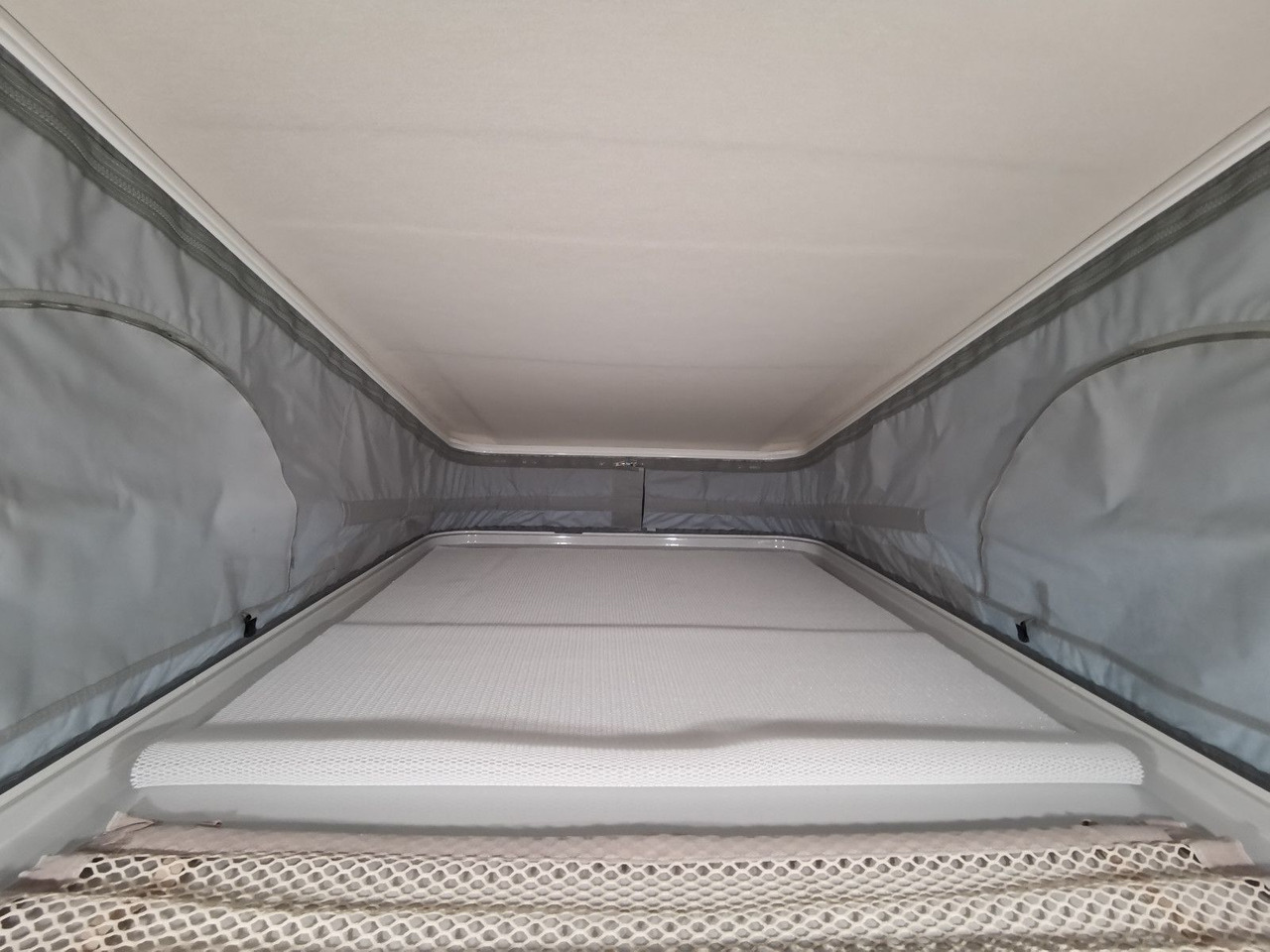 Kamp kombi Karmann DAVIS 590 LIFESTYLE / MODELL 2026 / AUFSTELLDACH: slika 23 Kamp kombi Karmann DAVIS 590 LIFESTYLE / MODELL 2026 / AUFSTELLDACH: slika 23