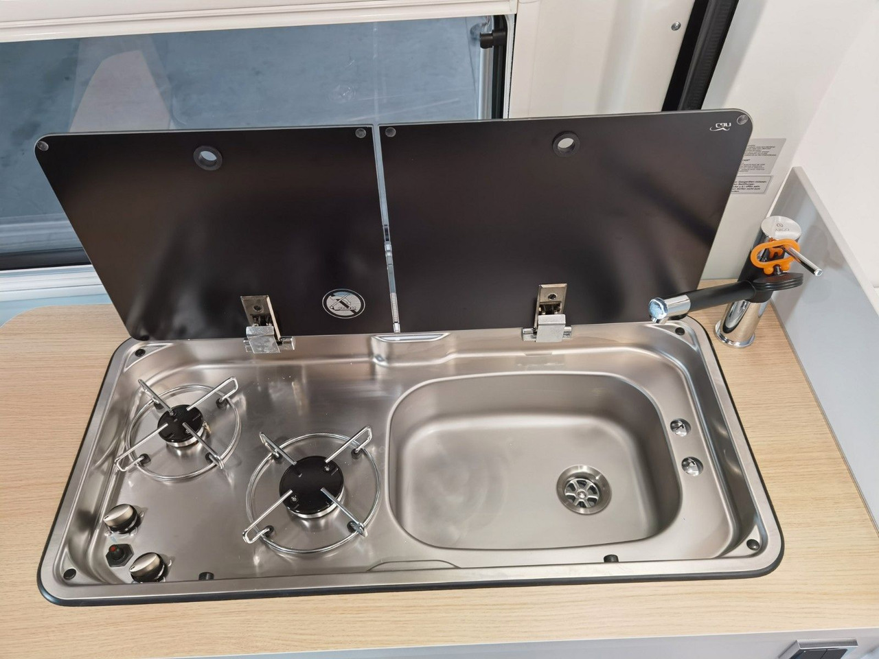 Kamp kombi Karmann DEXTER 570 / 170 PS / 4x4/ ALU / SOLAR / MARKISE: slika 17 Kamp kombi Karmann DEXTER 570 / 170 PS / 4x4/ ALU / SOLAR / MARKISE: slika 17