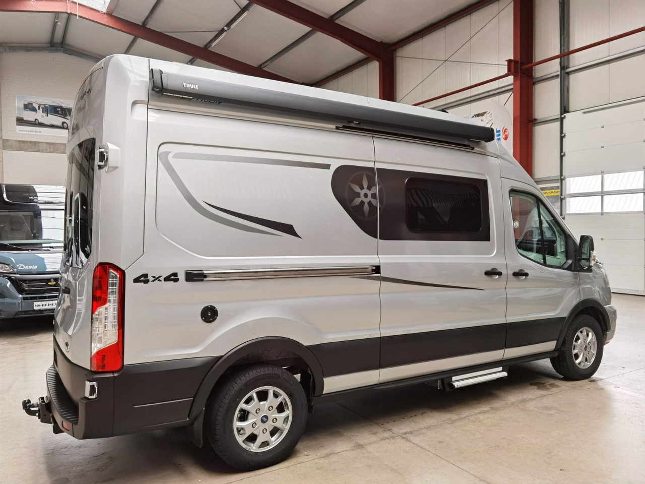 Karmann DEXTER 570 / 170PS-4x4 /SOLAR/ AHK/ EINZELBETTEN - Kamp kombi: slika 4 Karmann DEXTER 570 / 170PS-4x4 /SOLAR/ AHK/ EINZELBETTEN - Kamp kombi: slika 4