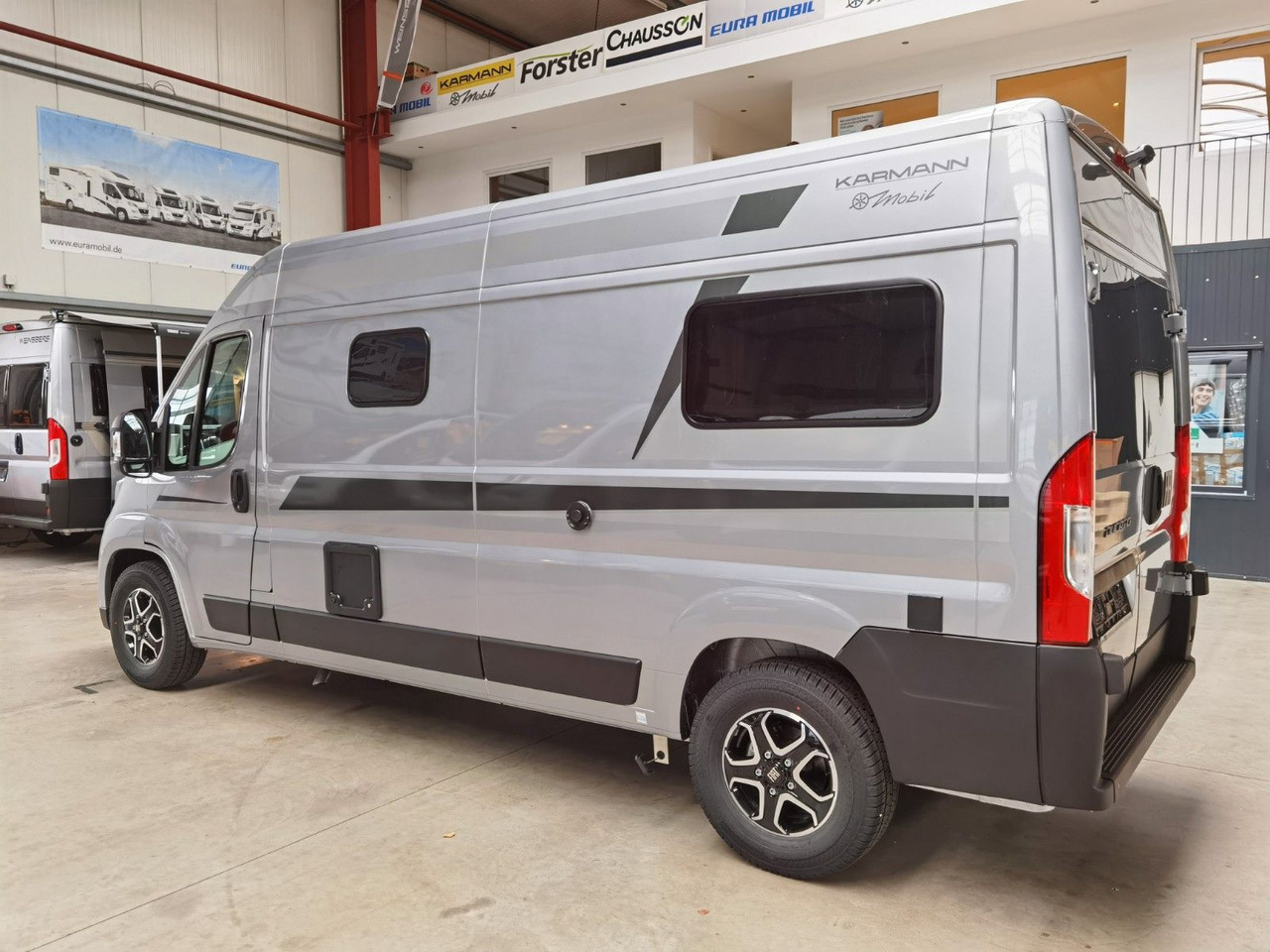 Karmann DEXTER 600 /- 2026-/ EINZELBETTEN & BAR VERSION - Kamp kombi: slika 5 Karmann DEXTER 600 /- 2026-/ EINZELBETTEN & BAR VERSION - Kamp kombi: slika 5