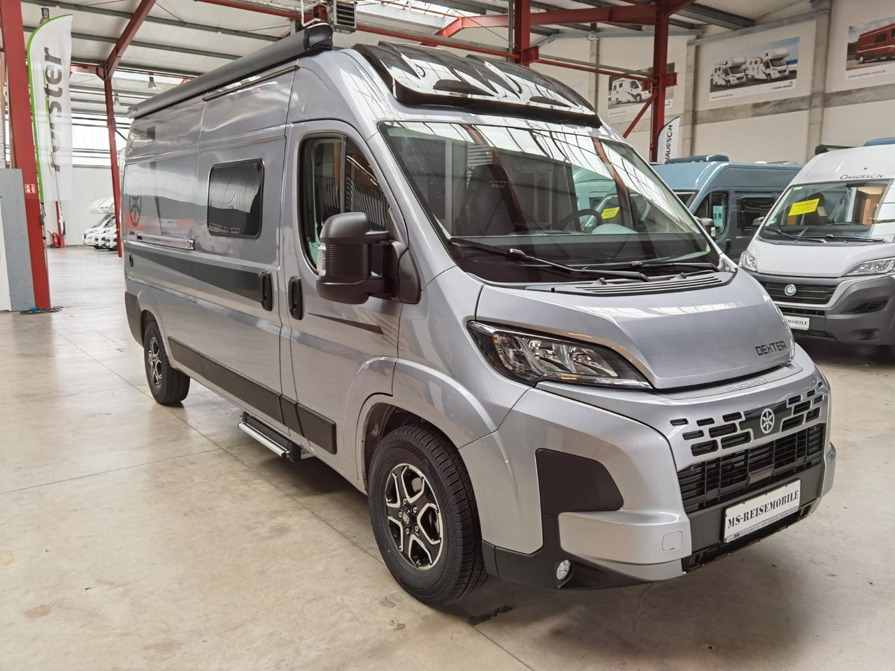 Kamp kombi Karmann DEXTER 600 /- 2026-/ EINZELBETTEN & BAR VERSION: slika 9