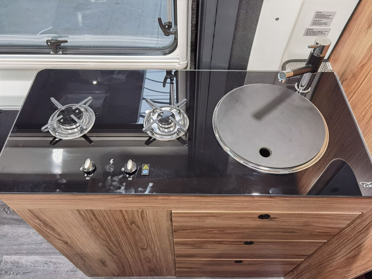 Karmann DEXTER 600 /MODELL 2026/ EINZELBETTEN 5.99M - Kamp kombi: slika 5 Karmann DEXTER 600 /MODELL 2026/ EINZELBETTEN 5.99M - Kamp kombi: slika 5