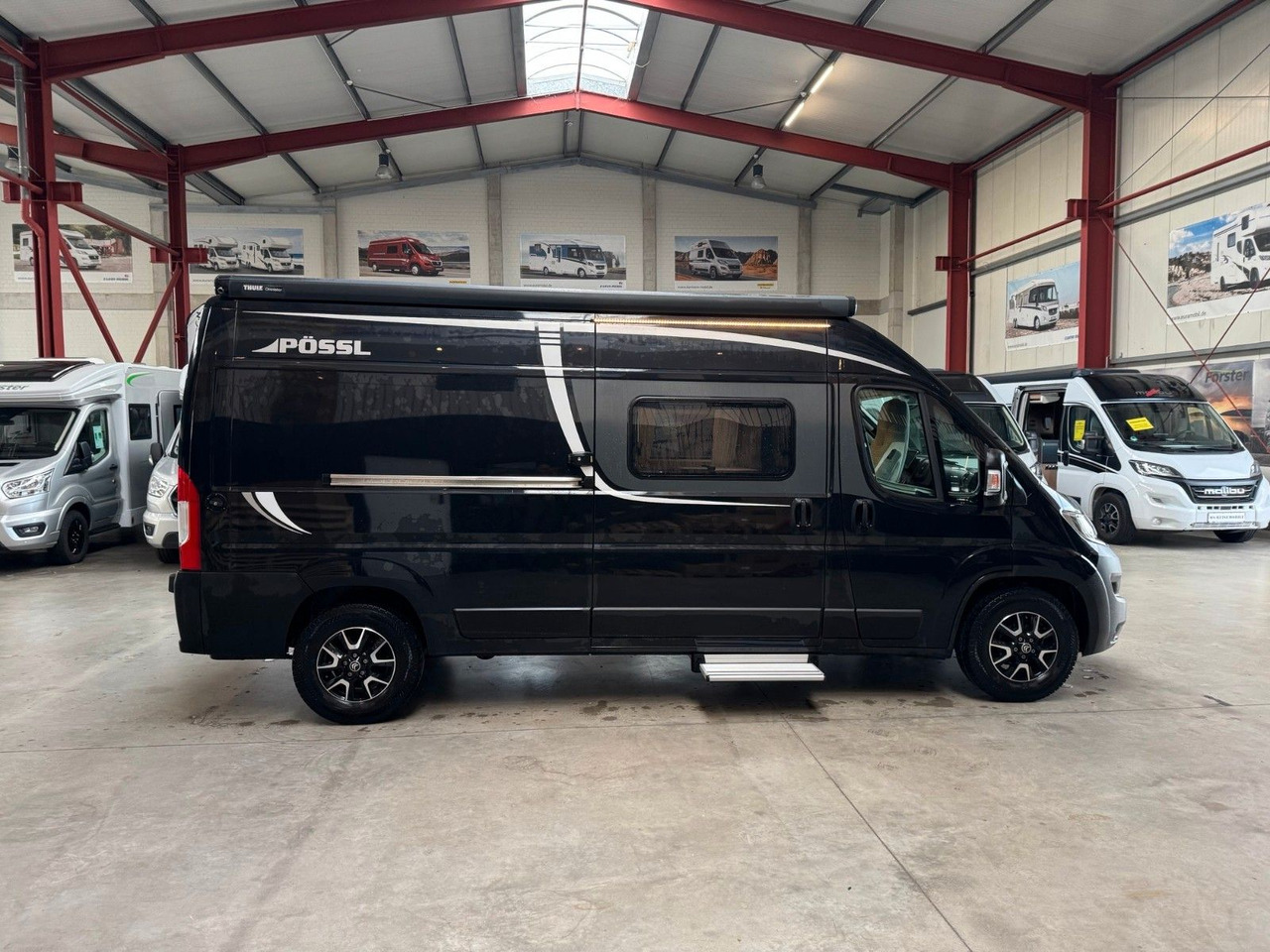 Pössl 2WIN R PLUS / 165PS / 1.HAND / AHK / NAVI / ALU. - Kamp kombi: slika 5 Pössl 2WIN R PLUS / 165PS / 1.HAND / AHK / NAVI / ALU. - Kamp kombi: slika 5