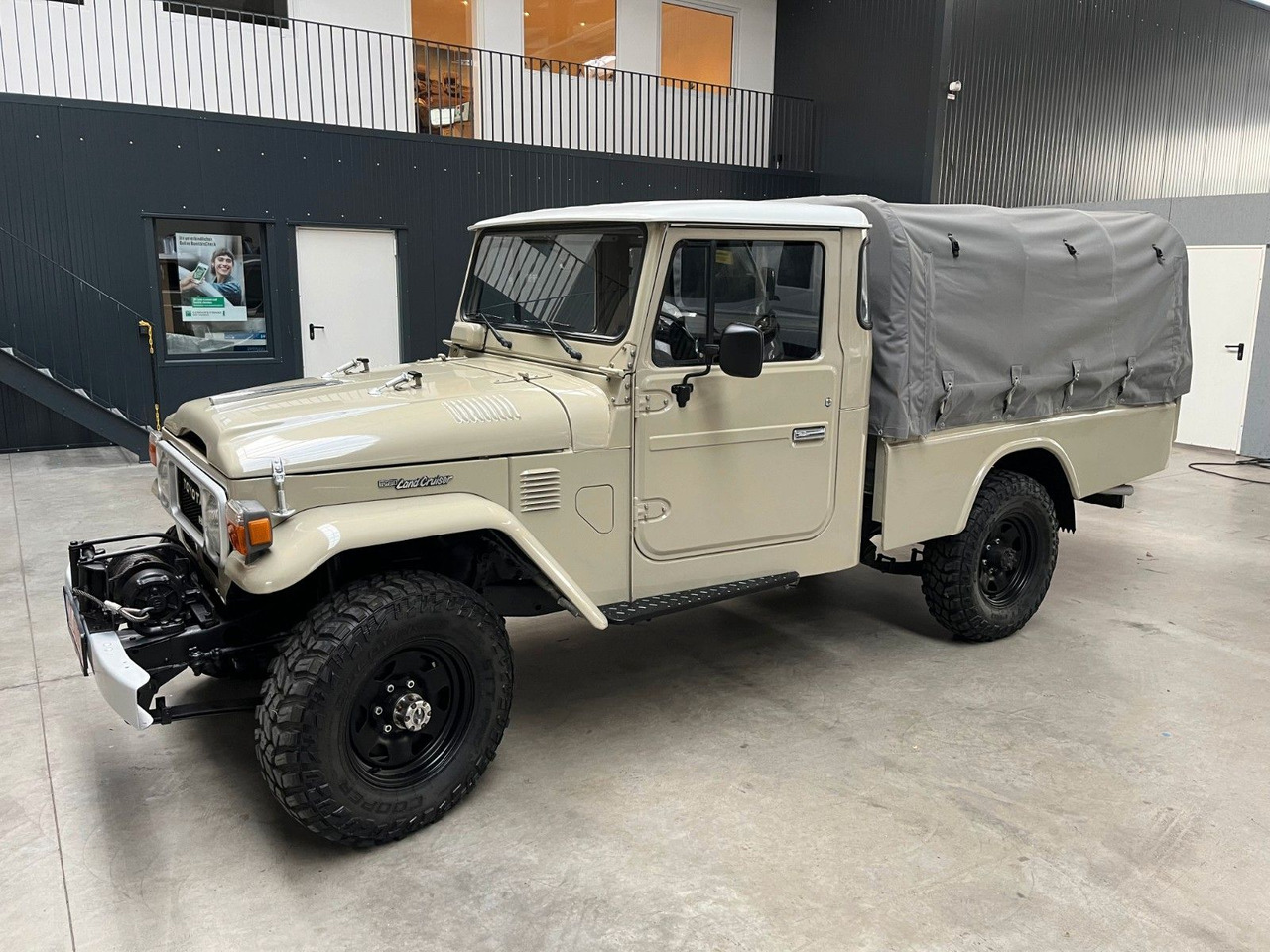 Toyota LAND CRUISER HJ 45 - 3.6l DIESEL / PICK UP - SUV: slika 3 Toyota LAND CRUISER HJ 45 - 3.6l DIESEL / PICK UP - SUV: slika 3