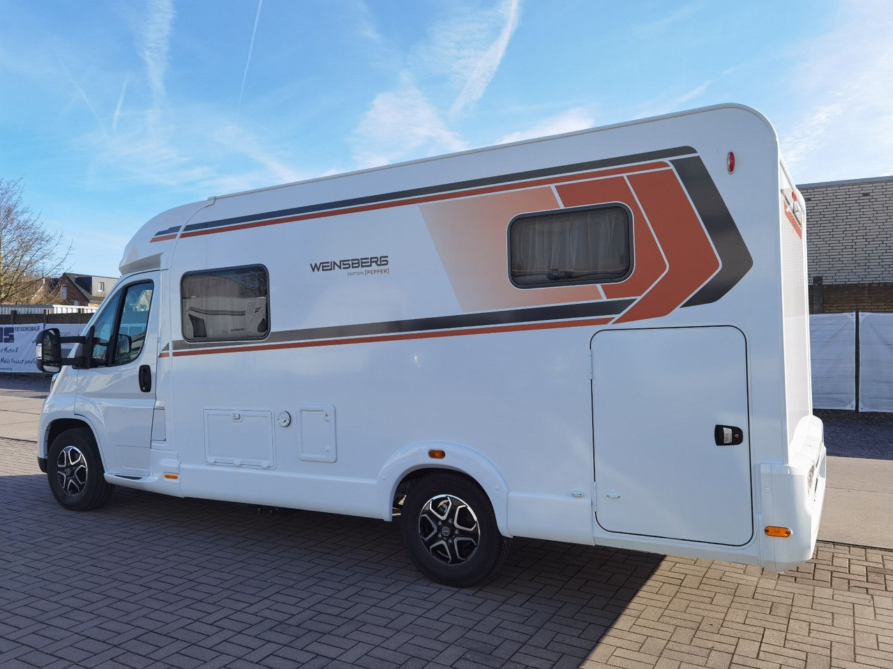 Weinsberg CARACOMPACT 600 MEG PEPPER / 180PS- 8G-AUTOMATIK Weinsberg CARACOMPACT 600 MEG PEPPER / 180PS- 8G-AUTOMATIK - Poluintegrisani kamper: slika 5 Weinsberg CARACOMPACT 600 MEG PEPPER / 180PS- 8G-AUTOMATIK Weinsberg CARACOMPACT 600 MEG PEPPER / 180PS- 8G-AUTOMATIK - Poluintegrisani kamper: slika 5