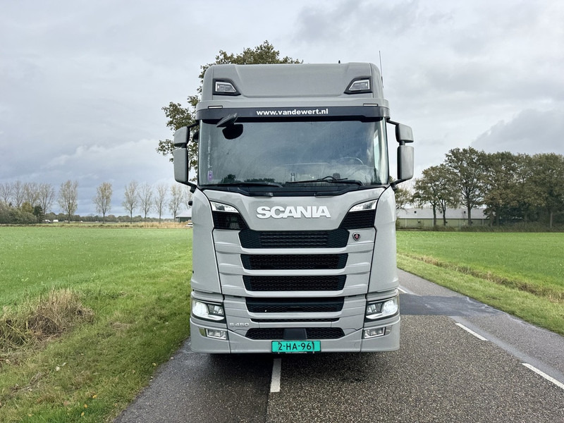 Scania S450 NGS 6X2 Machine Transporter / Oprij Vrachtwagen Euro 6 Automaat - Full Air - 2019 - Kamion za prevoz automobila: slika 3 Scania S450 NGS 6X2 Machine Transporter / Oprij Vrachtwagen Euro 6 Automaat - Full Air - 2019 - Kamion za prevoz automobila: slika 3