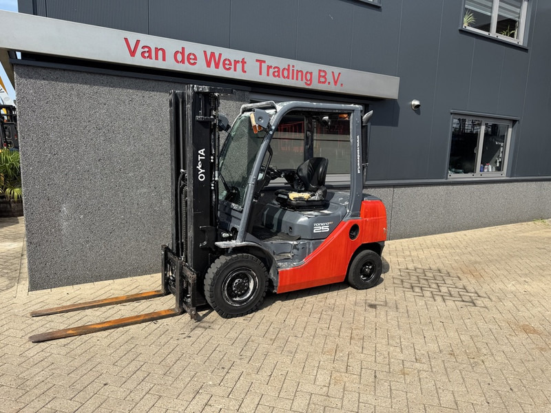 Toyota 06-8FDF25 Triplo 470 Freelift / Sideshift Diesel 2020 - Dizel viljuškar: slika 2 Toyota 06-8FDF25 Triplo 470 Freelift / Sideshift Diesel 2020 - Dizel viljuškar: slika 2