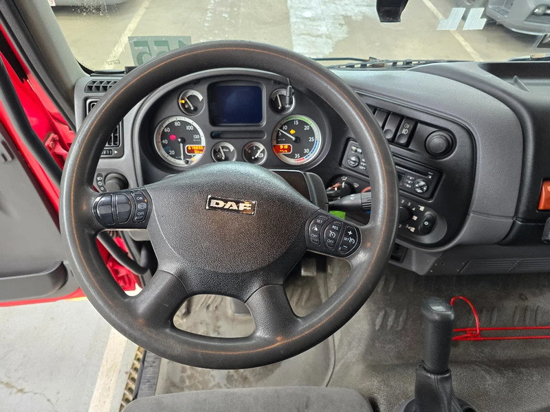 Kamion sa ceradom DAF LF 45 220 / EURO 5 / AIRCO / MANUEL / DHOLLANDIA 2000kg: slika 10