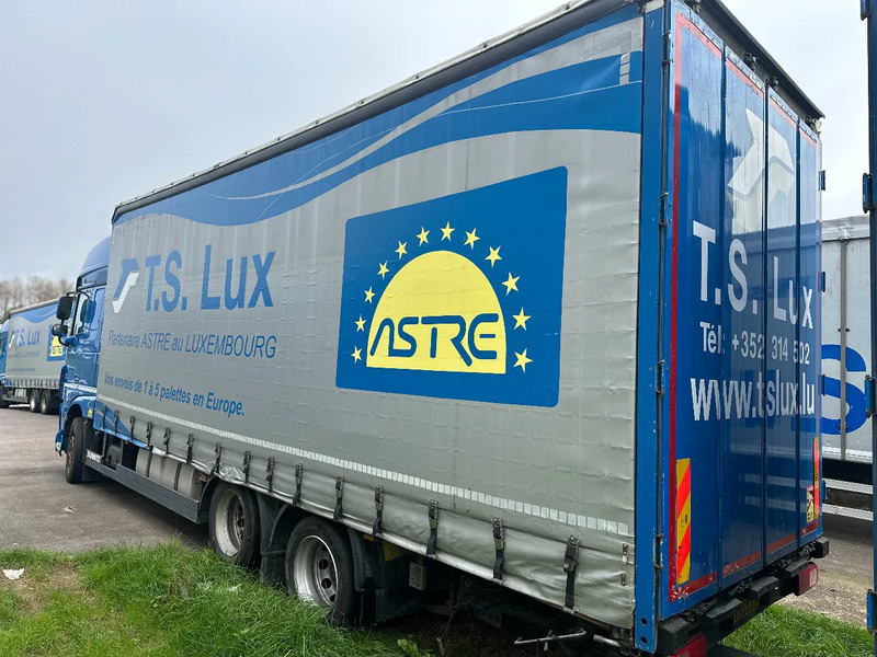 DAF XF 440 DAF XF 440 6x2 / SUPERSPACECAB / KOMBI MIT ANHANGER SCHMITZ 2016 / DURCHLADEN / 2 STUCK - Kamion sa ceradom: slika 2 DAF XF 440 DAF XF 440 6x2 / SUPERSPACECAB / KOMBI MIT ANHANGER SCHMITZ 2016 / DURCHLADEN / 2 STUCK - Kamion sa ceradom: slika 2