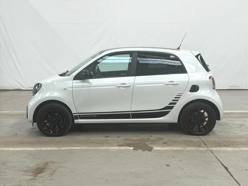 Smart Forfour ONE EQ / 100% ELECTRIC / BRABUS ALLOY WHEELS /EDITION ONE - Automobil: slika 2 Smart Forfour ONE EQ / 100% ELECTRIC / BRABUS ALLOY WHEELS /EDITION ONE - Automobil: slika 2