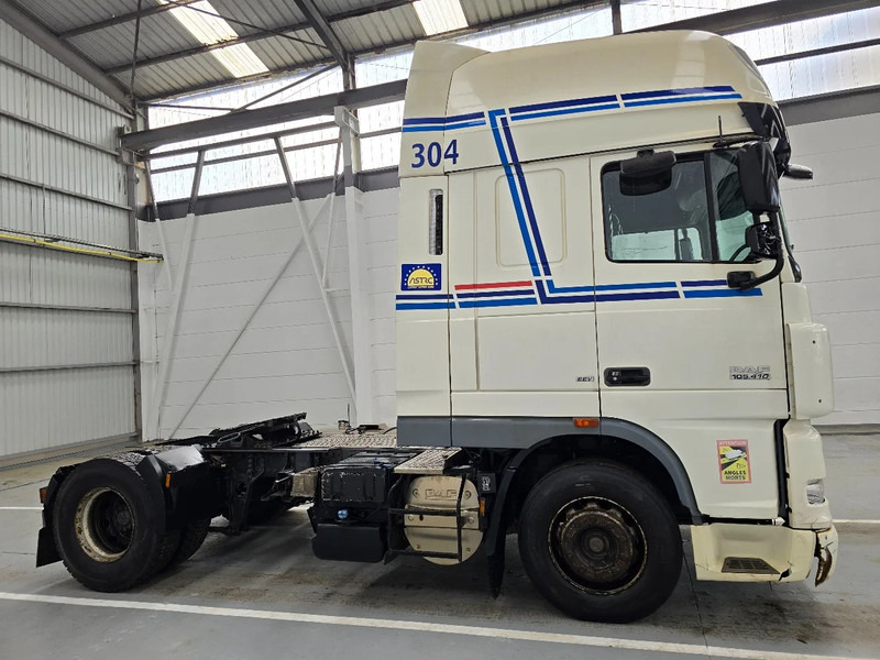 DAF XF 105.410 SUPERSPACECAB EURO 5 /AIRCO - Tegljač: slika 4 DAF XF 105.410 SUPERSPACECAB EURO 5 /AIRCO - Tegljač: slika 4