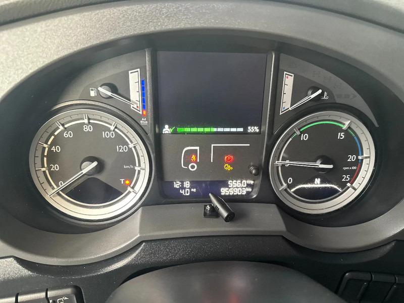 Tegljač DAF XF 106.460 SPACECAB: slika 12