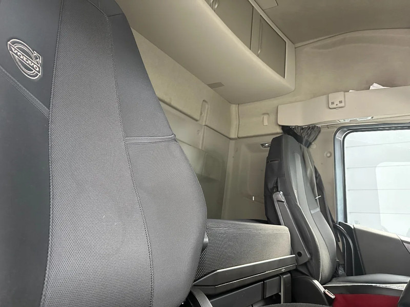 Tegljač Volvo FH 13.460 Globetrotter / 6x2 / VEB / 469612 km / EURO 6 /PTO: slika 9