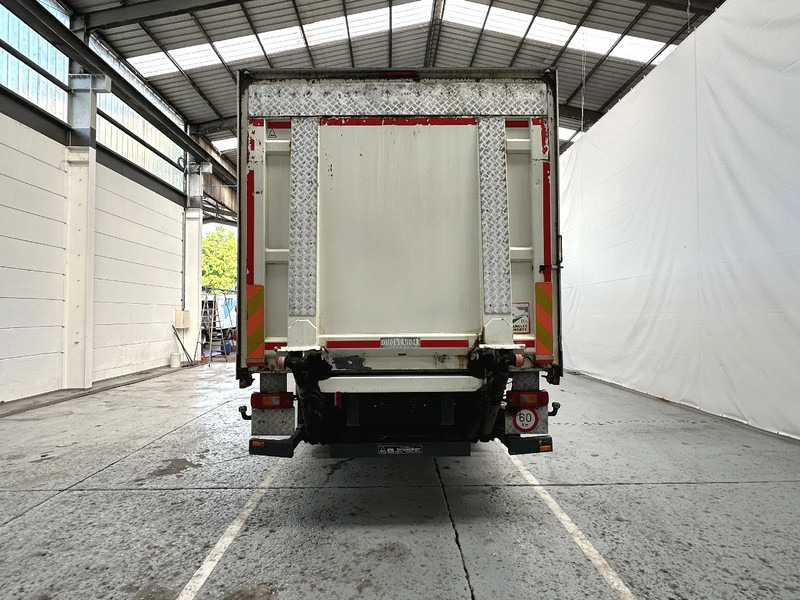 Volvo FM 330 / Essieu relevable et directionnel / Steerable lift axle / Lift as en stuuras - Kamion sa ceradom: slika 4 Volvo FM 330 / Essieu relevable et directionnel / Steerable lift axle / Lift as en stuuras - Kamion sa ceradom: slika 4