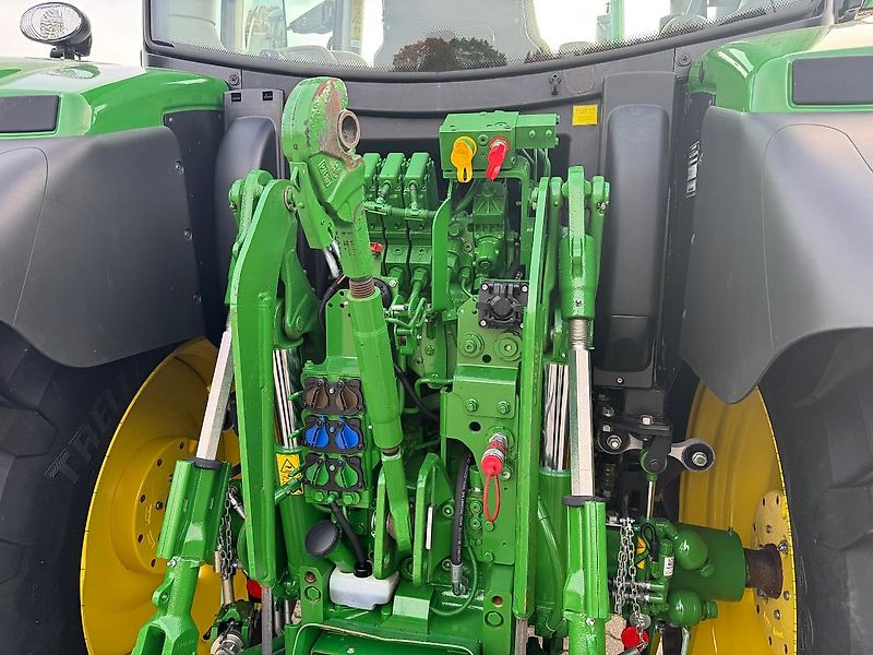John Deere 6R130 AP 50KM + VOORLADER 2025 225 UUR STEEKASSEN!!! - Traktor: slika 4 John Deere 6R130 AP 50KM + VOORLADER 2025 225 UUR STEEKASSEN!!! - Traktor: slika 4