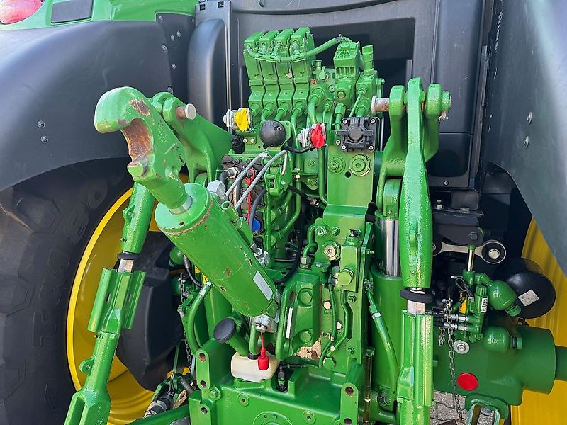John Deere 6R195 AP 50KM COMMAND-PRO 2023 FH+FA!!! - Traktor: slika 4 John Deere 6R195 AP 50KM COMMAND-PRO 2023 FH+FA!!! - Traktor: slika 4