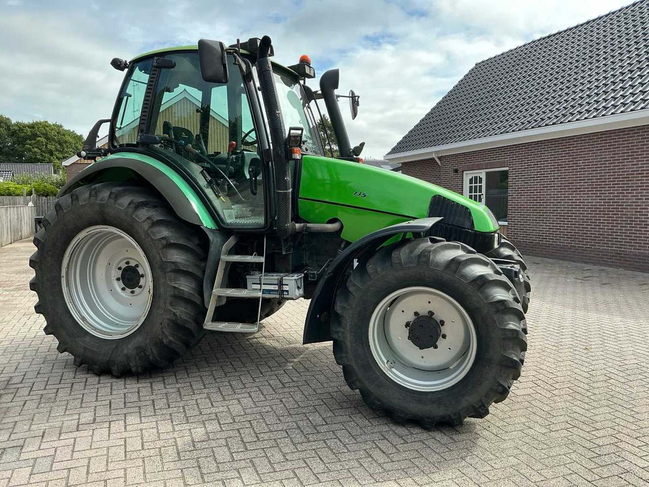 1998 DEUTZ-FAHR AGROTRON 135 MK 2 ALL-WHEEL DRIVE FARM TRACTOR - Traktor: slika 5 1998 DEUTZ-FAHR AGROTRON 135 MK 2 ALL-WHEEL DRIVE FARM TRACTOR - Traktor: slika 5