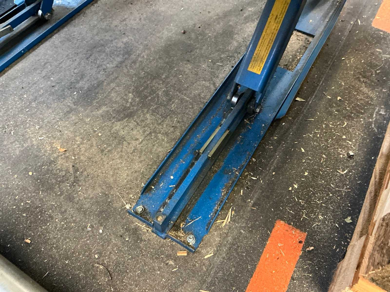 1999 ELEVATOR CONVEYOR - Vazdušna platforma: slika 5 1999 ELEVATOR CONVEYOR - Vazdušna platforma: slika 5