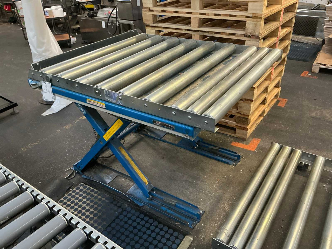 1999 ELEVATOR CONVEYOR - Vazdušna platforma: slika 1 1999 ELEVATOR CONVEYOR - Vazdušna platforma: slika 1