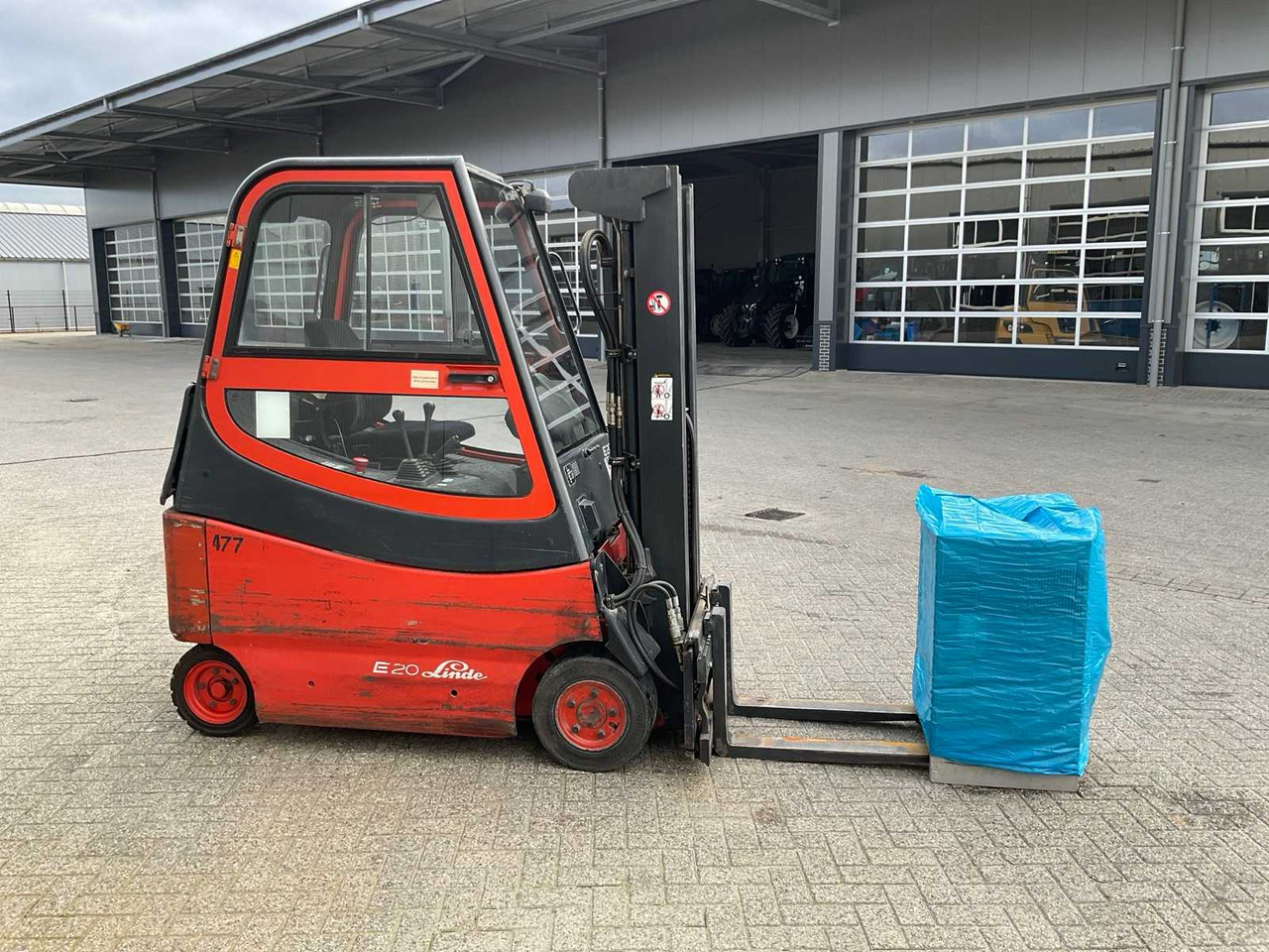 1999 LINDE E20H FORKLIFT - Viljuškar: slika 4 1999 LINDE E20H FORKLIFT - Viljuškar: slika 4