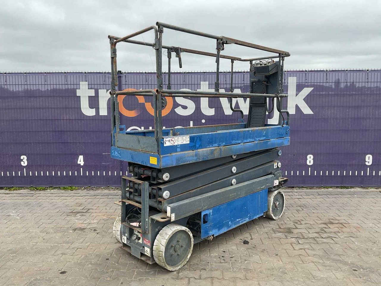 2008 - AICHI - SV060NL - SCISSOR LIFT - Vazdušna platforma: slika 3 2008 - AICHI - SV060NL - SCISSOR LIFT - Vazdušna platforma: slika 3