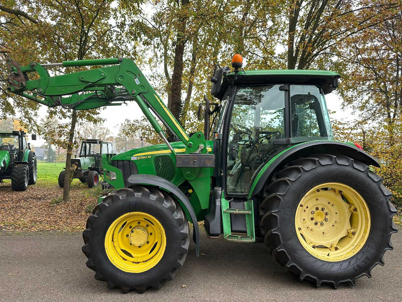 2011 JOHN DEERE 5080M FOUR WHEEL DRIVE FARM TRACTOR - Traktor: slika 2 2011 JOHN DEERE 5080M FOUR WHEEL DRIVE FARM TRACTOR - Traktor: slika 2