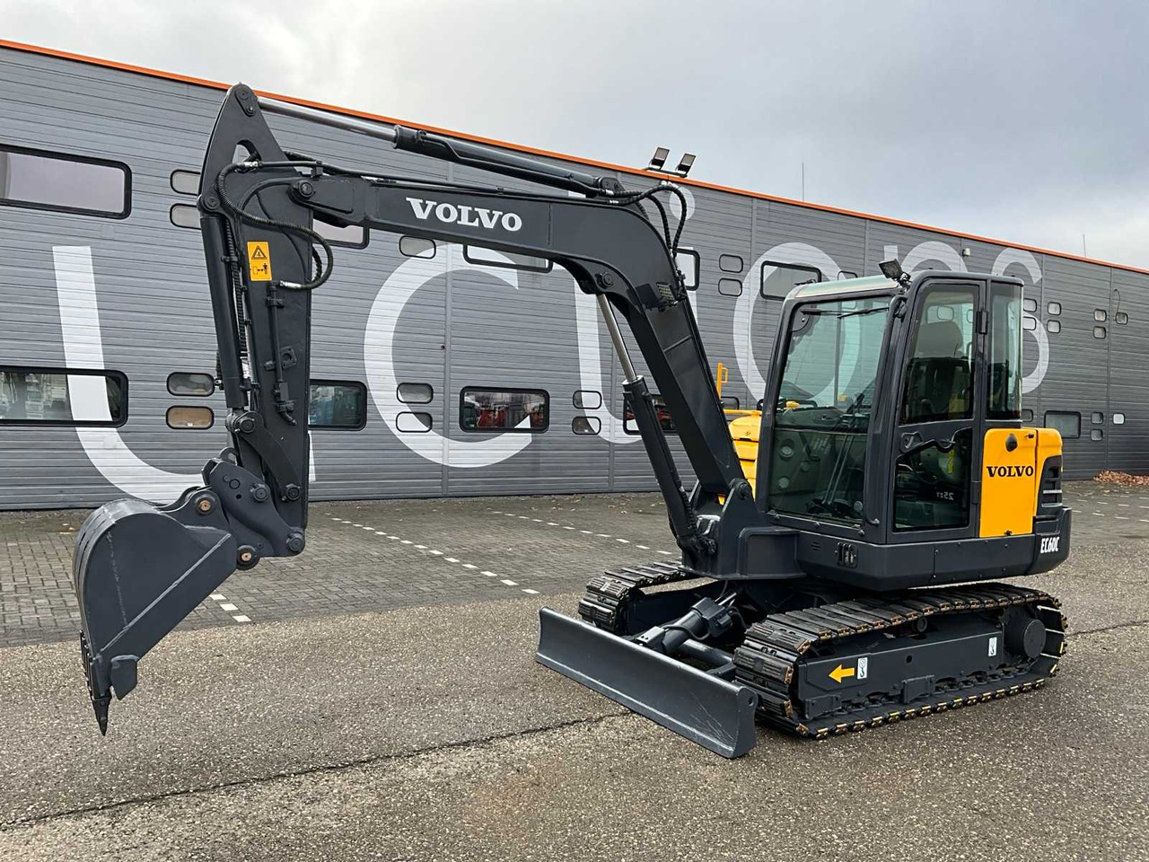 2011 VOLVO EC60C MIDI EXCAVATOR - Bager: slika 1 2011 VOLVO EC60C MIDI EXCAVATOR - Bager: slika 1