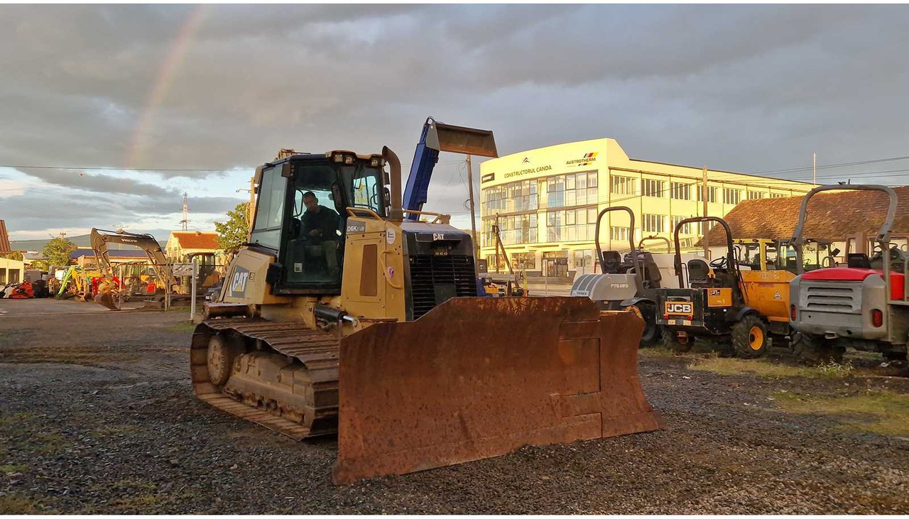 2012 CATERPILLAR D6K 2 LGP BULLDOZER - Buldožer: slika 4 2012 CATERPILLAR D6K 2 LGP BULLDOZER - Buldožer: slika 4
