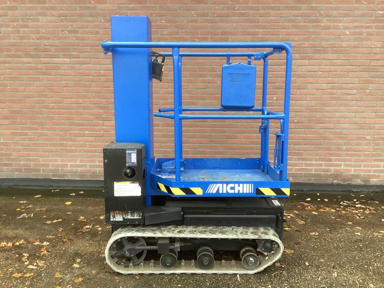 2014 AICHI RM 04 B CRAWLER BOOM LIFT - Vazdušna platforma: slika 2 2014 AICHI RM 04 B CRAWLER BOOM LIFT - Vazdušna platforma: slika 2