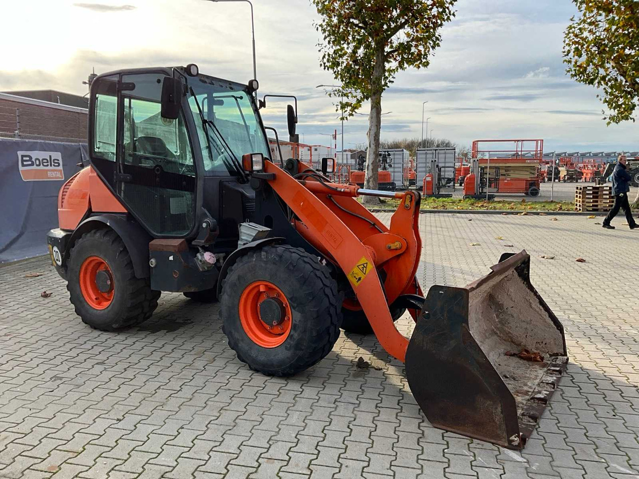 2015 KOMATSU WA-70-7 ARTICULATED WHEEL LOADER 4X4 - Utovarivač točkaš: slika 5 2015 KOMATSU WA-70-7 ARTICULATED WHEEL LOADER 4X4 - Utovarivač točkaš: slika 5