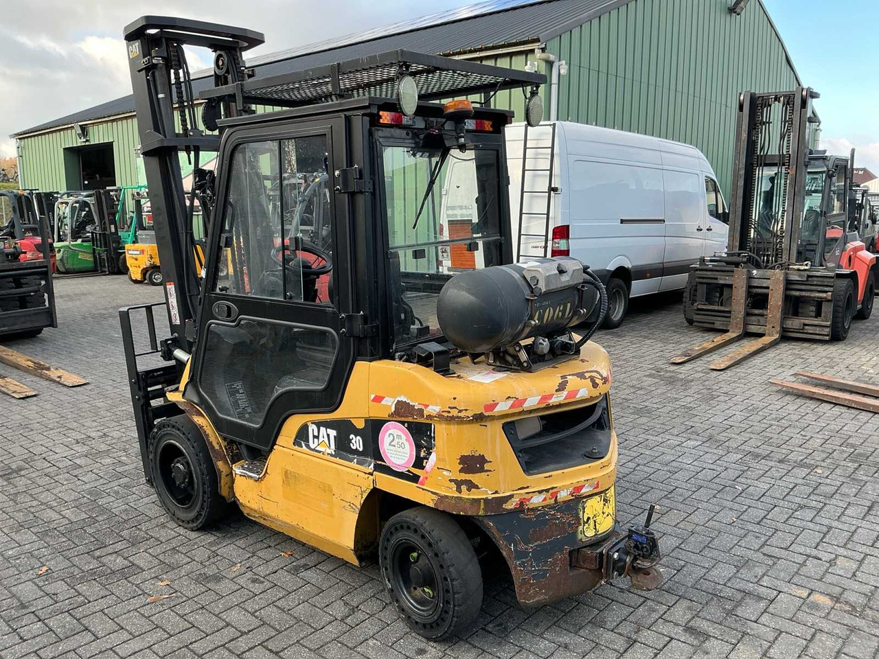 2016 CATERPILLAR GP30NT FORKLIFT - Viljuškar: slika 3 2016 CATERPILLAR GP30NT FORKLIFT - Viljuškar: slika 3