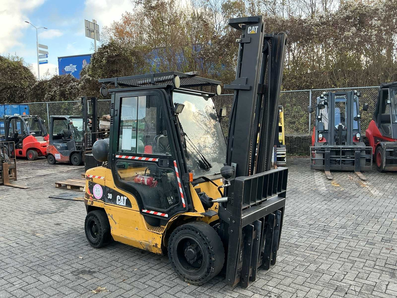 2016 CATERPILLAR GP30NT FORKLIFT - Viljuškar: slika 4 2016 CATERPILLAR GP30NT FORKLIFT - Viljuškar: slika 4