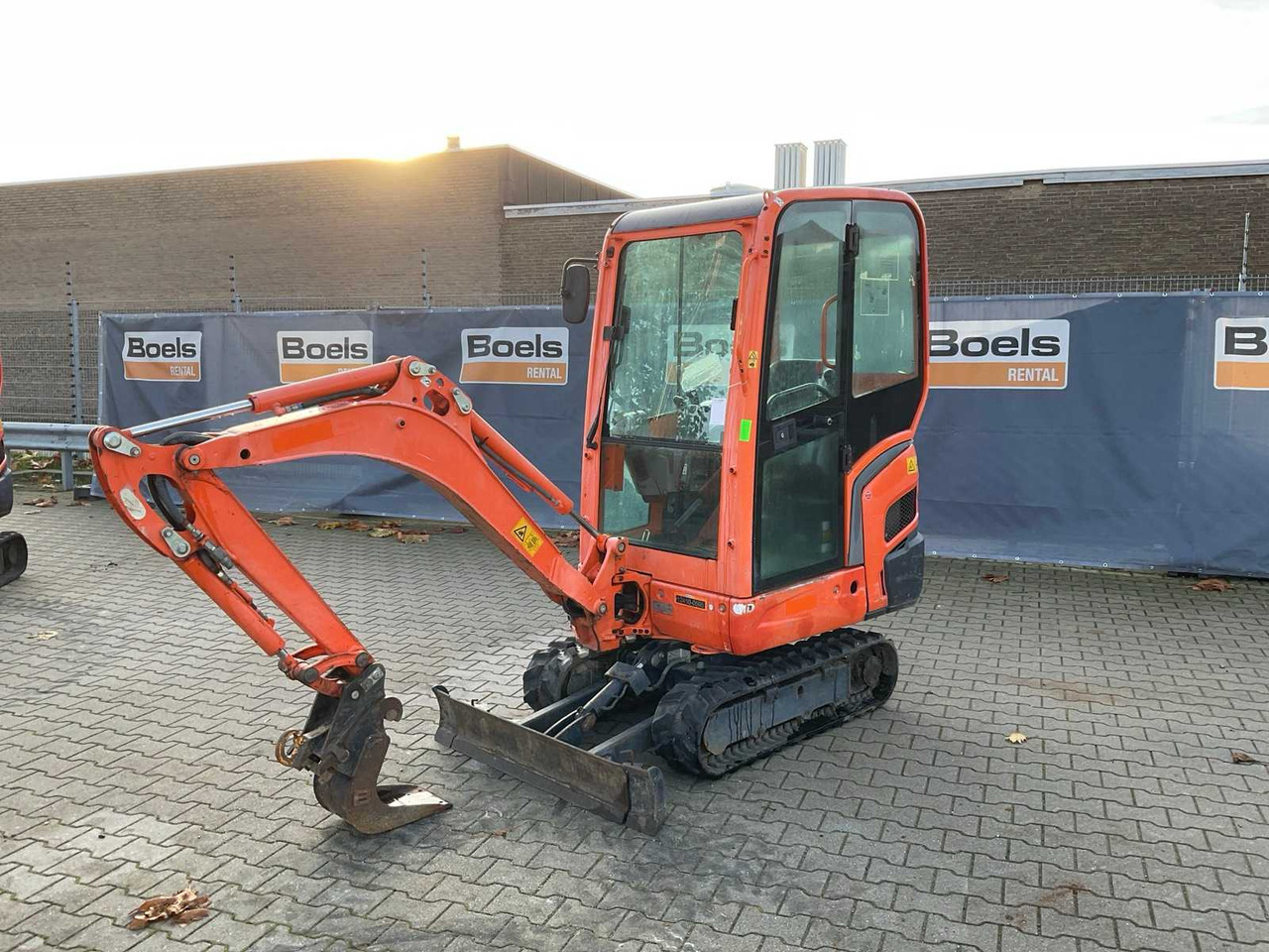 2016 KUBOTA KX016-4G MINI EXCAVATOR - Mini bager: slika 1 2016 KUBOTA KX016-4G MINI EXCAVATOR - Mini bager: slika 1