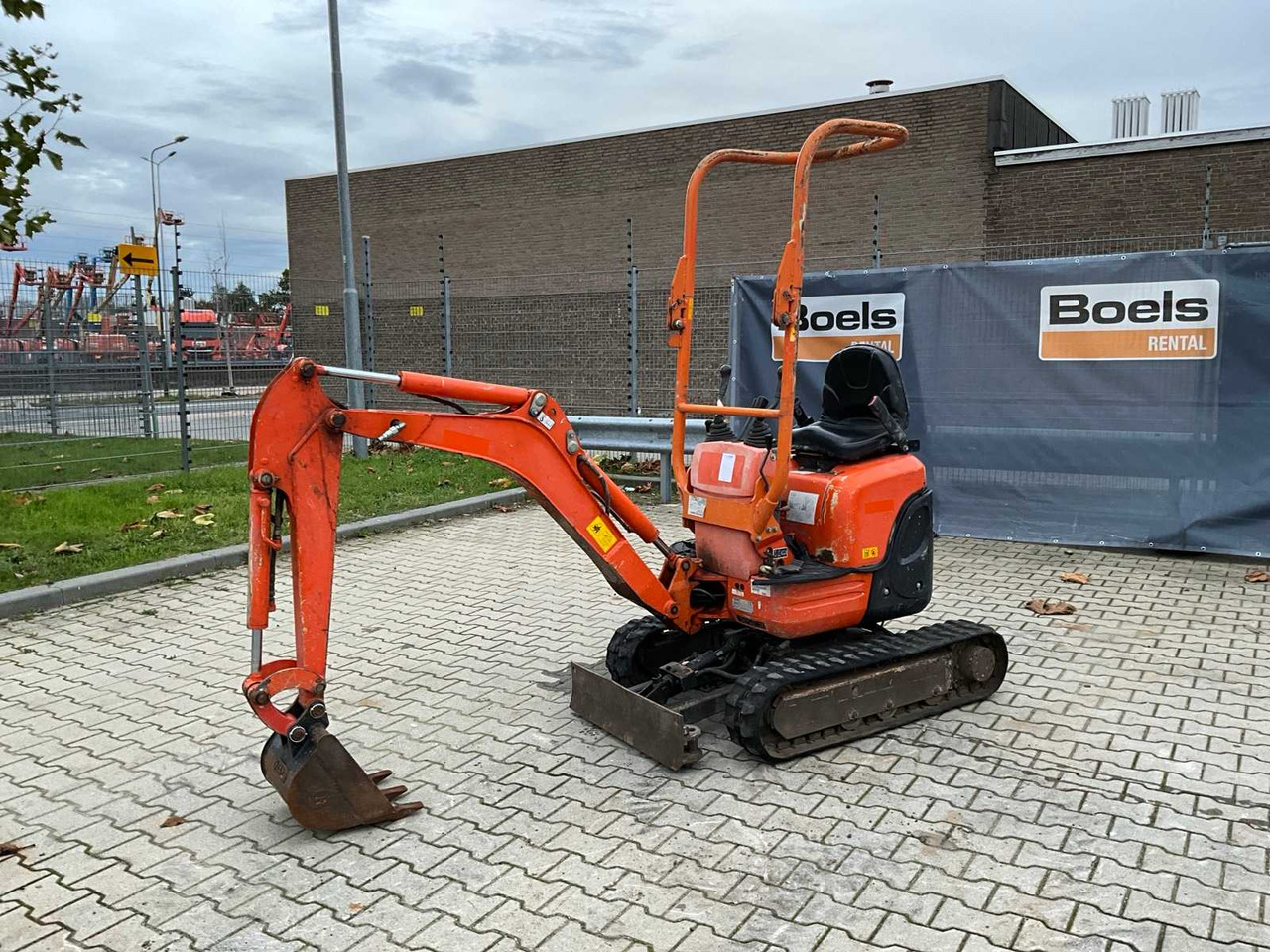 2016 KUBOTA U10-3 VHG MINI EXCAVATOR - Mini bager: slika 1 2016 KUBOTA U10-3 VHG MINI EXCAVATOR - Mini bager: slika 1