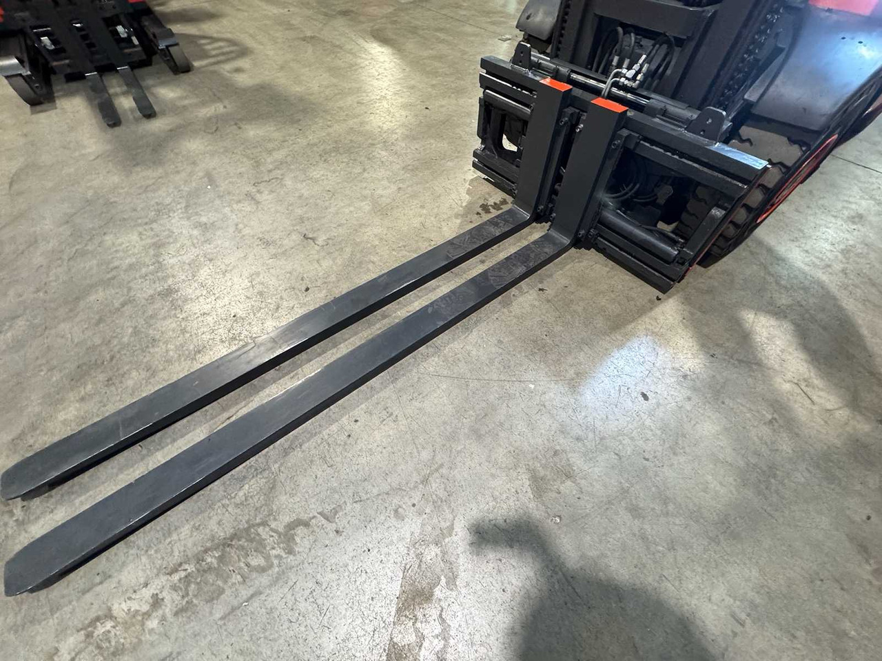 2016 SERVICE + UVV 11/2026 LINDE H45T 4.500KG 3.+4. VALVE FORK ADJUSTER GAS FORKLIFT FORKLIFT AC KLIMA H50 - Viljuškar: slika 4 2016 SERVICE + UVV 11/2026 LINDE H45T 4.500KG 3.+4. VALVE FORK ADJUSTER GAS FORKLIFT FORKLIFT AC KLIMA H50 - Viljuškar: slika 4