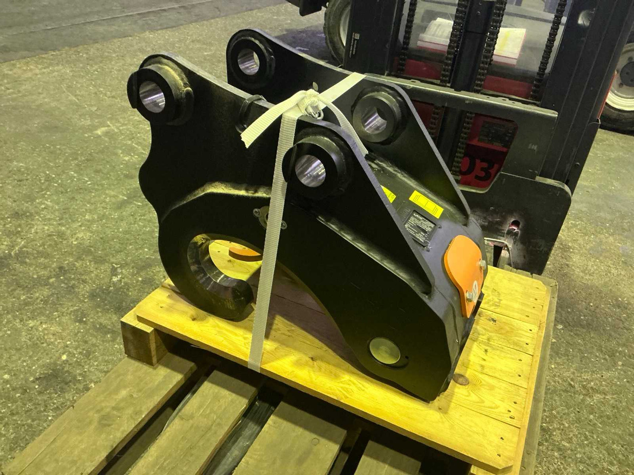 2021 ACB 5113481-B QUICK COUPLER, MECH. - Utovarivač točkaš: slika 1 2021 ACB 5113481-B QUICK COUPLER, MECH. - Utovarivač točkaš: slika 1