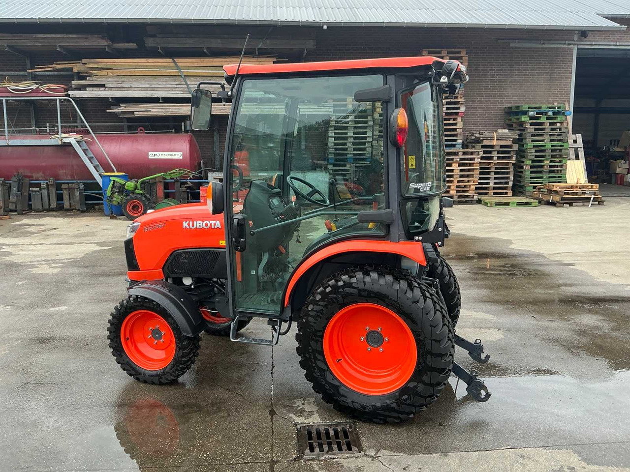 2022 KUBOTA B2261 FOUR WHEEL DRIVE FARM TRACTOR - Traktor: slika 2 2022 KUBOTA B2261 FOUR WHEEL DRIVE FARM TRACTOR - Traktor: slika 2