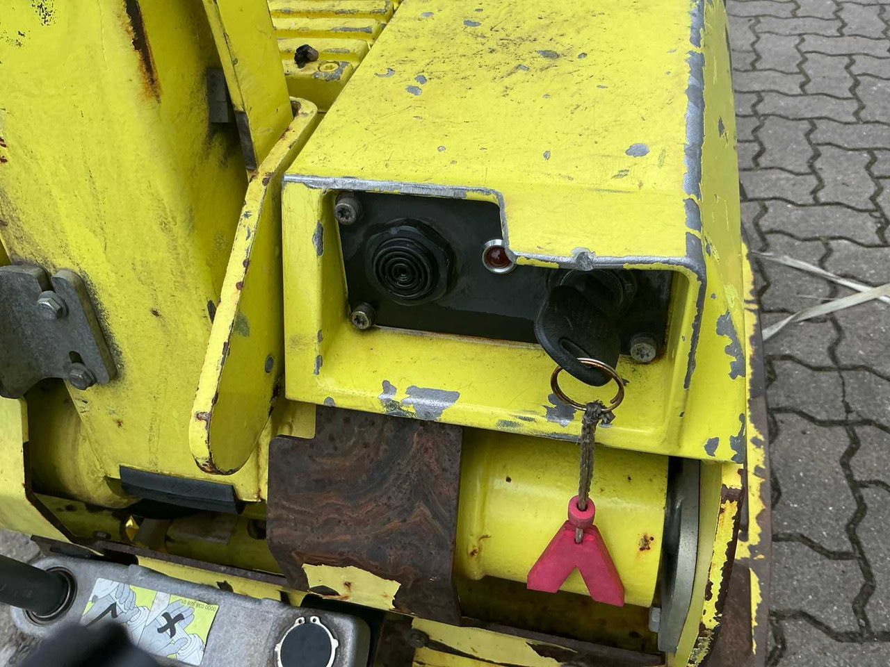 Ammann APH 6020 - Vibraciona ploča: slika 5 Ammann APH 6020 - Vibraciona ploča: slika 5