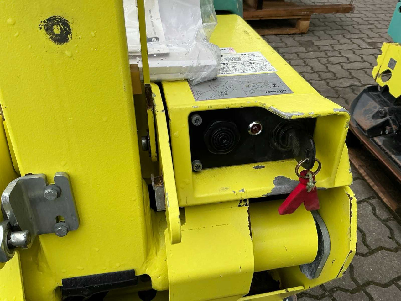 Vibraciona ploča Ammann APH 65/85: slika 10 Vibraciona ploča Ammann APH 65/85: slika 10