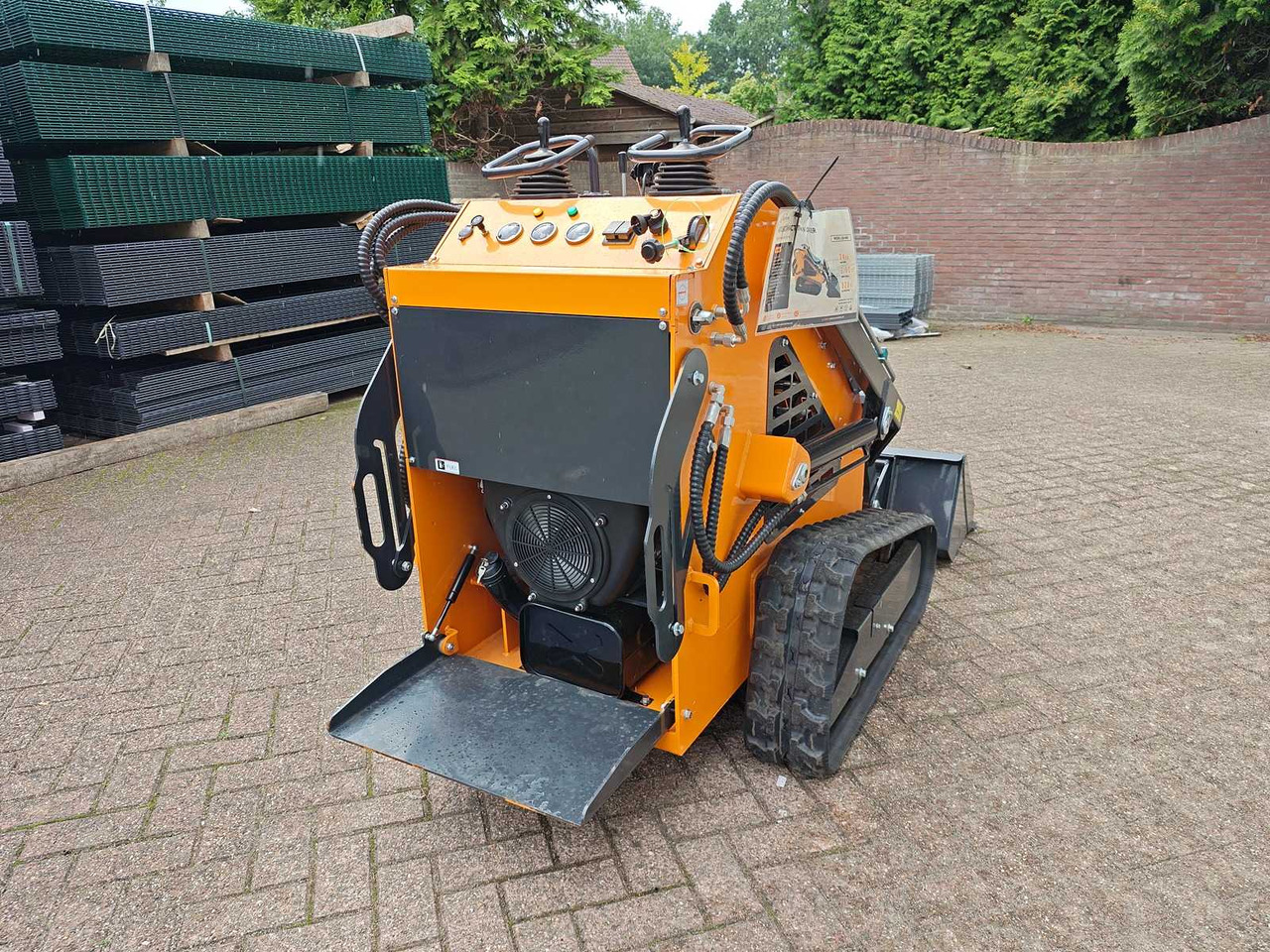 Arteer QB-480 - Mini utovarivač: slika 5 Arteer QB-480 - Mini utovarivač: slika 5