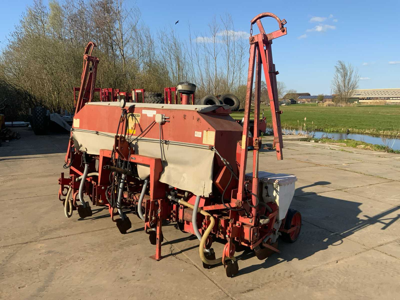 Becker Aeromat T6Z - Oprema za setvu: slika 1 Becker Aeromat T6Z - Oprema za setvu: slika 1