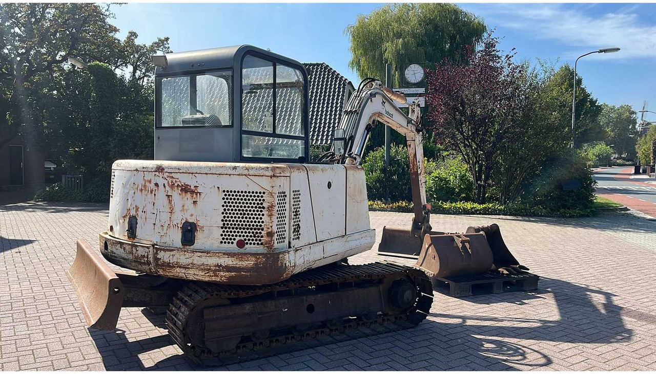 Bobcat X335 - Bager guseničar: slika 4 Bobcat X335 - Bager guseničar: slika 4