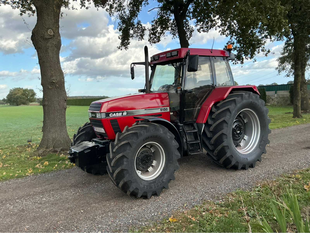 Case IH Maxxum 5150 - Traktor: slika 1 Case IH Maxxum 5150 - Traktor: slika 1