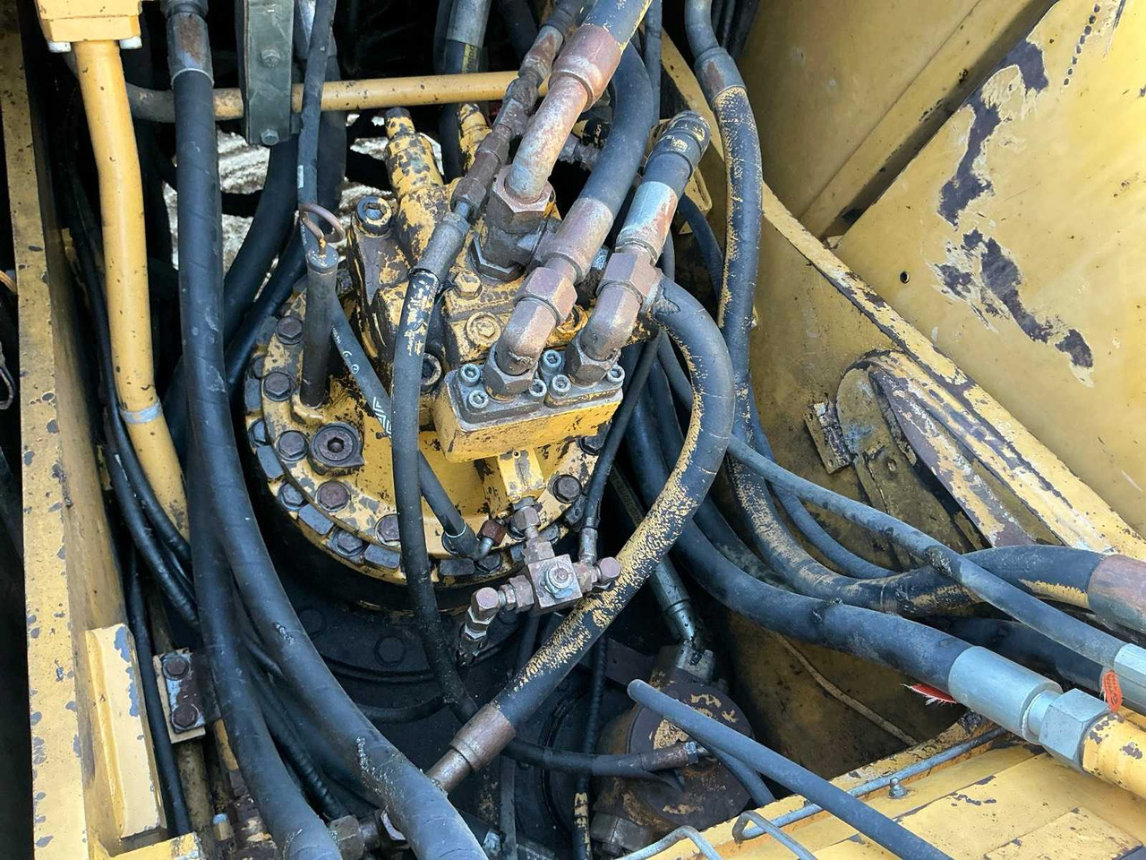 Caterpillar 320 L - Bager guseničar: slika 2 Caterpillar 320 L - Bager guseničar: slika 2